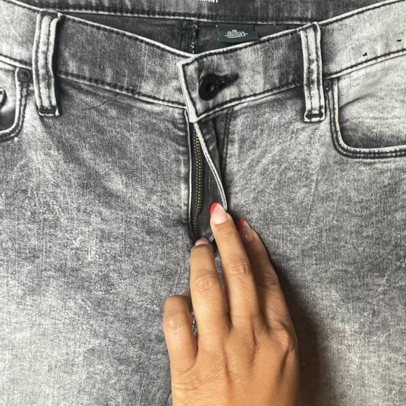 DKNY Jeans Women's Gray Acid Wash CITY Ultra Skinny Jeans Size 10 - Picture 6 of 12